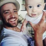 Parece que Silas é mesmo o filhinho do papai. Sua primeira palavra foi "Dada" (papai). Timberlake deve ter ficado orgulhoso! (Foto: Instagram)