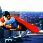 Metropolis é uma cidade imaginária localizada nos Estados Unidos, que aparece nas histórias do universo DC Comics e serve como o lar do famoso super-herói Superman. (Foto: Divulgação)