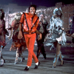 'Thriller', de Michael Jackson, mudou a maneira de se produzir grandes clipes. É até hoje um dos vídeos musicais mais icônicos já feitos. Custou aproximadamente US$ 1 milhão e tem mais de 13 minutos. (Foto: Divulgação)