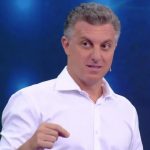 Luciano Huck é carismático com o público (Foto: Instagram)