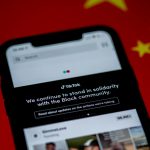 As afirmações de que todos os viajantes que chegam à China enfrentarão verificações em seus celulares a partir de 1º de julho são falsas. (Foto: Pexels)