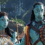 Avatar: O Caminho da Água - Após formar uma família, Jake Sully e Ney'tiri fazem de tudo para ficarem juntos. No entanto, eles devem sair de casa e explorar as regiões de Pandora quando uma antiga ameaça ressurge, e Jake deve travar uma guerra difícil contra os humanos. (Foto: Divulgação)