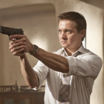 O ator Jeremy Renner recusou um convite para retornar à franquia “Missão: Impossível” no sexto filme da série, “Efeito Fallout” (2018), porque ficou sabendo que seu personagem morreria na trama. (Foto: Paramount)