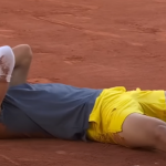 Alcaraz bate Zverev e fatura título inédito de Roland Garros. (Foto: Youtube)