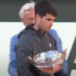 Assim, a conquista é a terceira do espanhol de 21 anos em torneios do Grand Slam, somando-se aos troféus do US Open em 2022 e de Wimbledon em 2023. (Foto: Youtube)