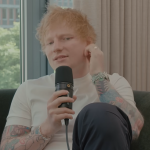 Além disso, Ed Sheeran refletiu que deixava de interagir na vida real enquanto se distraía no celular. (Foto: Youtube)