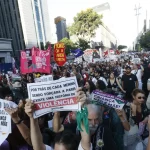 A deputada Benedita da Silva (PT-RJ), coordenadora da bancada feminina, foi mencionada como uma possível relatora devido à sua capacidade de dialogar com diferentes bancadas. (Foto: Agência Brasil)