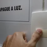 De janeiro a março deste ano, o consumo de energia elétrica na classe comercial atingiu 26.942 GWh, o maior valor trimestral desde o início da série histórica da EPE em 2004, superando o recorde registrado no último trimestre do ano passado. (Foto: Agência Brasil)