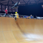 Andy Macdonald detém o recorde de mais medalhas nos X Games no skate vertical, competindo ao lado de nomes como Tony Hawk e Shaun White. O atleta reconhece as diferenças entre skatistas jovens e skatistas maduros como ele. (Foto: Instagram)