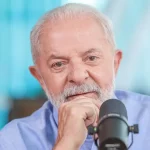 Durante seu discurso, Lula pediu que a população e a imprensa acompanhem e fiscalizem a execução das medidas anunciadas, que visam beneficiar a população mais vulnerável que depende de políticas públicas. (Foto: Agência Brasil)