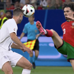 Portugal vence a Eslovênia nos pênaltis e avança na Eurocopa. (Foto: X)