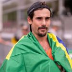 Nicolas Prattes comemora poder participar da primeira maratona olímpica (Foto: Instagram)