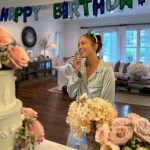 Na última quarta-feira (24), a cantora e atriz Jennifer Lopez organizou uma super festa para celebrar seu aniversário de 55 anos (Foto: Instagram)