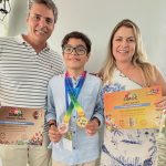 Jovem brasileiro de 13 anos ganha medalha de ouro na Olimpíada Global de Matemática (Foto: Instagram)