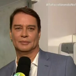 Uma internauta disse que o ator estava parecendo o "Ken Humano". (Foto: Reprodução/SBT)