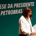 A presidente da Petrobras, Magda Chambriard, destacou que os resultados operacionais foram sólidos, dentro do esperado, e que o acordo tributário trouxe vantagens tanto para a empresa quanto para a União. (Foto: Agência Brasil)