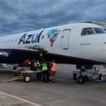 A Azul havia contratado 57 profissionais da extinta Avianca como comandantes da A320 (Classe 2). (Foto: X)