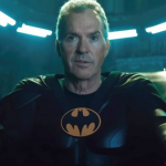 Um dos atores a vestir o manto do Batman nos cinemas, Michael Keaton rasgou elogios a Tim Burton em uma entrevista recente à GQ. (Foto: Warner)