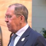 Lavrov alertou os Estados Unidos de que uma Terceira Guerra Mundial não se limitaria apenas ao território europeu, mas envolveria o mundo todo (Foto: Jornal da Globo)