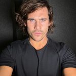 Nicolas Prattes é carismático com o público (Foto: Instagram)