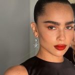 Zoë Kravitz, atriz renomada, também está usando sobrancelhas retas (Foto: Instagram)