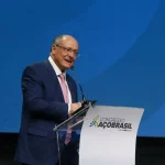 Alckmin mencionou as reservas cambiais de US$ 370 bilhões, a segurança jurídica, o grande mercado consumidor e o recorde de exportações como fundamentos sólidos da economia.(Foto: Agência Brasil)