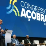 Ele enfatizou a importância do ajuste fiscal e a intenção do governo de cumprir o arcabouço fiscal, prevendo uma redução das taxas de juros ainda neste semestre, o que favorecerá o crescimento econômico. (Foto: Agência Brasil)