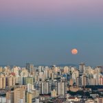 A população brasileira vai começar a encolher em 2042 segundo projeções divulgadas pelo Instituto Brasileiro de Geografia e Estatística (IBGE) nesta quinta-feira (22). (Foto: Pexels)