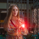 Isso porque segundo o site Production Weekly [via CBM], fonte bastante confiável de projetos em desenvolvimento em Hollywood, o novo longa-metragem de Wanda está seguindo em frente no Marvel Studios. (Foto: Marvel)