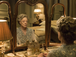 Maggie Smith, atriz de "Harry Potter" e "Downton Abbey", morreu aos 89 anos. (Foto: Divulgação)