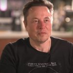 A situação entre as autoridades brasileiras e o bilionário Elon Musk está cada vez mais tensa (Foto: Youtube / BBC News Brasil)