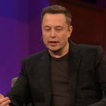 A decisão de bloquear a rede social foi motivada após a plataforma de Musk não cumprir com as ordens e não indicar um representante legal no país (Foto: Youtube / TED)