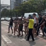 O artista canadense, que desembarcou pela manhã, agitou a praia de Ipanema ao decidir pisar nas areias cariocas (Foto: Instagram)