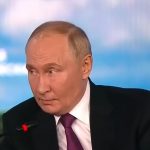 Vladimir Putin, presidente da Rússia, afirmou que Brasil, China e Índia podem atuar como mediadores em uma possível negociação de paz com a Ucrânia (Foto: Youtube / BBC News)