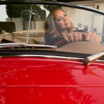 Mariah Carey ostenta Porsche 356 Speedster em sua garagem. (Foto: Instagram)