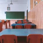 Percentual inferior à média da OCDE, de 96% das crianças com essa idade nas escolas. (Foto: Pexels)