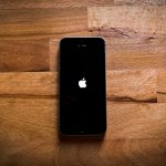 Assim, o iOS 18 está mais personalizável, o aplicativo Fotos foi totalmente reformulado e organiza melhor os seus registros. (Foto: Pexels)