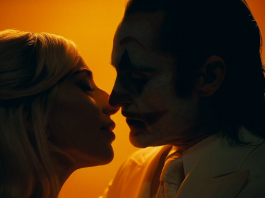 A sequência “Coringa: Delírio a Dois“, estrelada por Joaquin Phoenix e Lady Gaga, enfrenta uma expectativa de queda na arrecadação em sua segunda semana nos cinemas. (Foto: Warner)