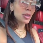 No Instagram, Anitta confirmou que está no país: “Essa sou eu, percebendo que tenho quatro casas diferentes, mas acabei estando na casa de Miami bem quando o furacão ataca”, escreveu a artista. (Foto: Instagram)