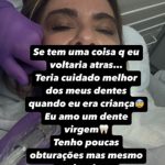 No Instagram, a artista surgiu no dentista e comentou que se arrepende de não dado mais atenção para sua saúde bucal (Foto: Instagram)