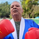 O ex-boxeador sofria de encefalopatia traumática crônica (ETC), uma forma de demência pugilística, doença similar ao mal de Alzheimer, causada por repetidos golpes na cabeça, comum entre ex-atletas de boxe. (Foto: Instagram)