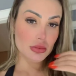 Sou monogâmica, chata, conservadora. Quem me conhece de verdade sabe que a Andressa Urach é um marketing e eu falo isso pra todo mundo. Terminamos, sim, pelo meu ciúmes, confessou. (Foto: Reprodução/Instagram)