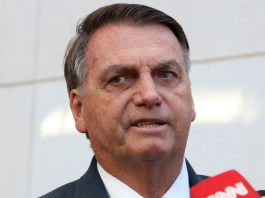 O ex-presidente Jair Bolsonaro se manifestou na quinta-feira (21) após ter sido indiciado pela Polícia Federal por três crimes: tentativa de golpe de Estado, abolição violenta do Estado Democrático de Direito e organização criminosa. (Foto: Agência Brasil)