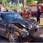 O homem colidiu com cinco veículos estacionados antes de ser encontrado em parada cardíaca pelos Bombeiros. (Foto: CBMDF)