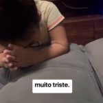 O vídeo gerou comoção entre seguidores, que enalteceram a força e a doçura de Rebecca diante do desafio enfrentado pela família. (Foto: Instagram)