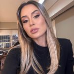 Diagnosticada com osteomielite, uma infecção óssea que provoca fortes dores, a influenciadora recorreu aos stories do Instagram para relatar sua situação (Foto: Instagram)