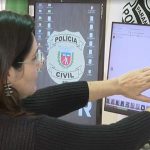 A polícia está comparando as imagens gravadas pelo suspeito com os locais onde trabalhou para identificar mais possíveis vítimas. (Foto: TV Globo)