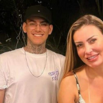 Andressa Urach recebe pedidos para gravar intimidade com o filo. (Foto: Instagram)