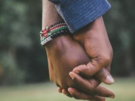 Mais da metade das pessoas que se autodeclararam pardas no Brasil não se identificam como negras, indicou a última pesquisa Datafolha, divulgada neste domingo (24). (Foto: Pexels)