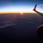 O temor de que possa acontecer uma turbulência durante uma viagem de avião é um dos maiores por qualquer passageiros. (Foto: Pexels)